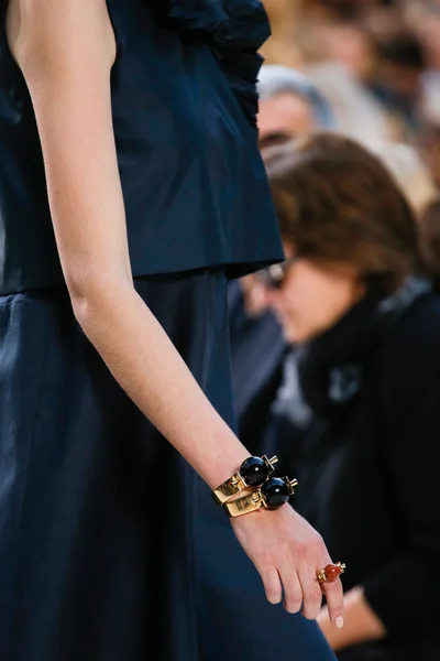 Look 53
